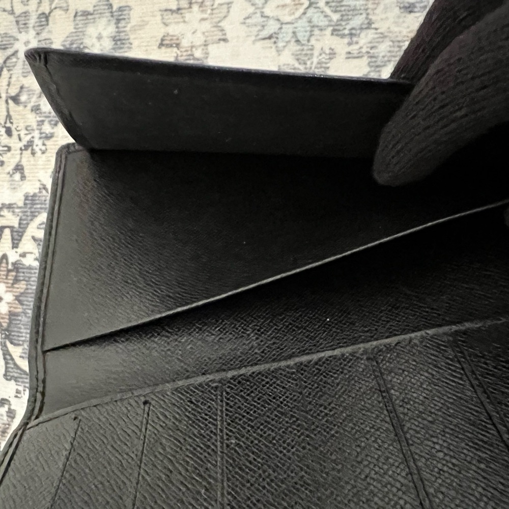 ❌❌❌SOLD❌❌❌Louis Vuitton Epi Leather black Unisex Long Authentic Preloved Wallet - Picture 6 of 10